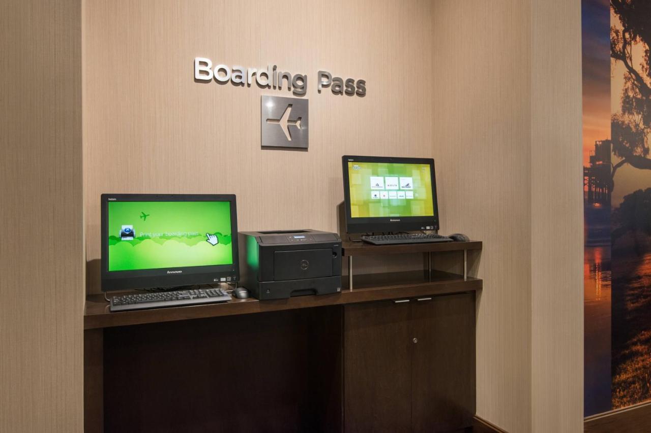 Courtyard By Marriott Irvine Spectrum Exteriör bild