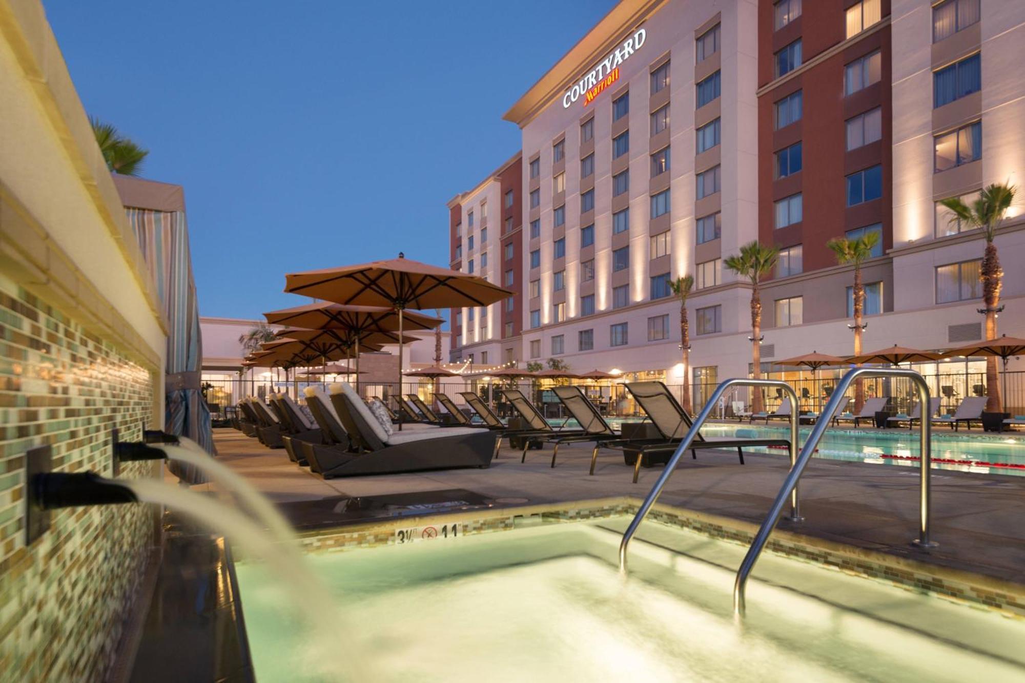 Courtyard By Marriott Irvine Spectrum Exteriör bild