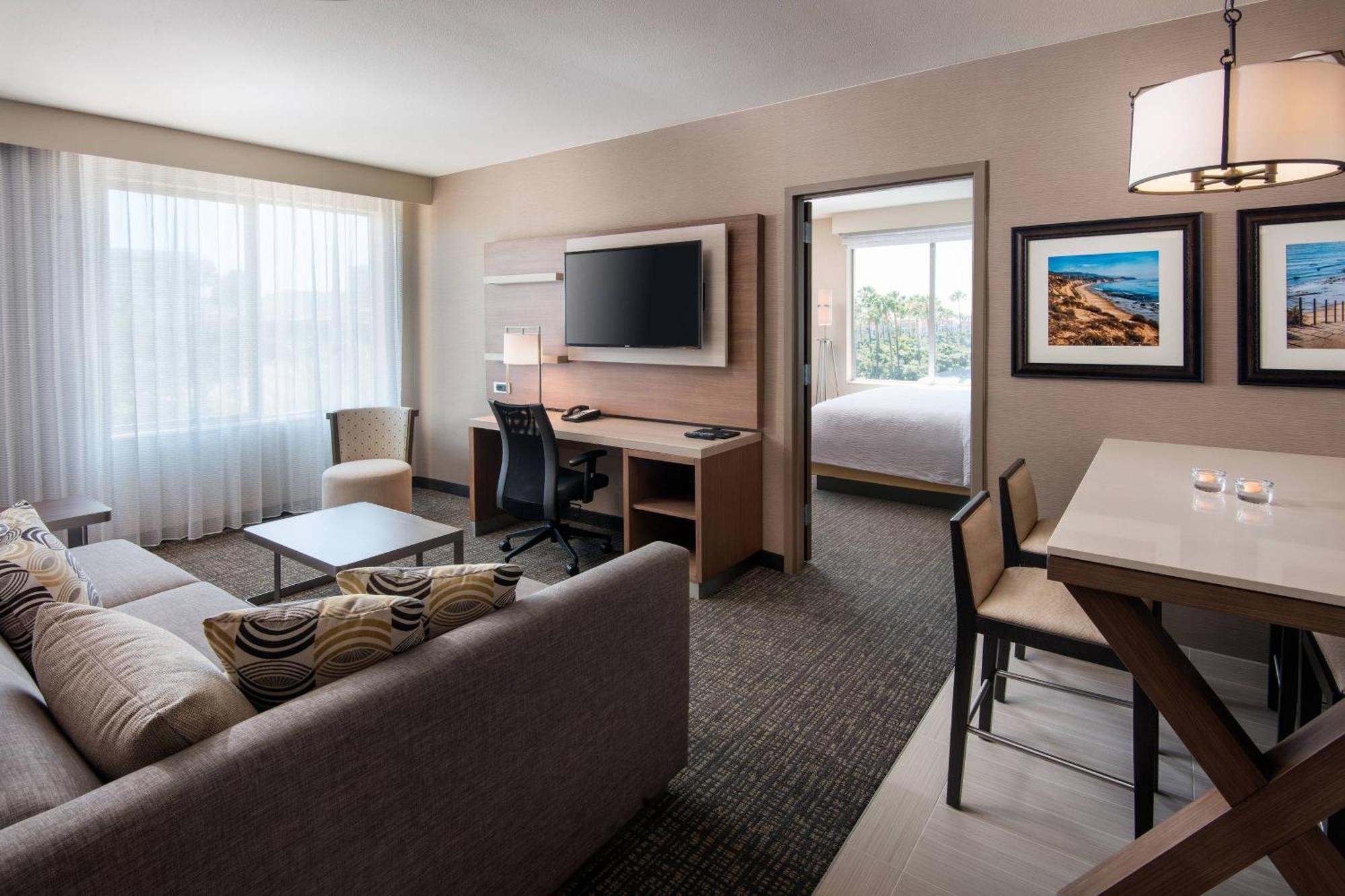 Courtyard By Marriott Irvine Spectrum Exteriör bild